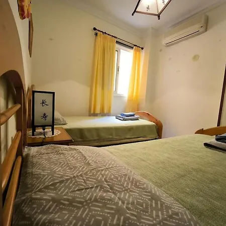 La Perla Ocean View Апартаменты